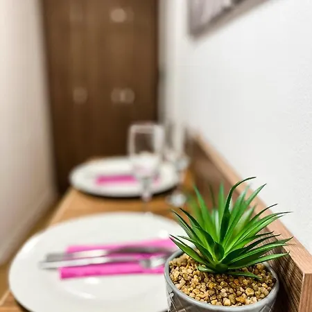 Ostello Private In Silvy's Pretty House *