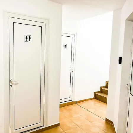 Private In Silvy's Pretty House Ostello